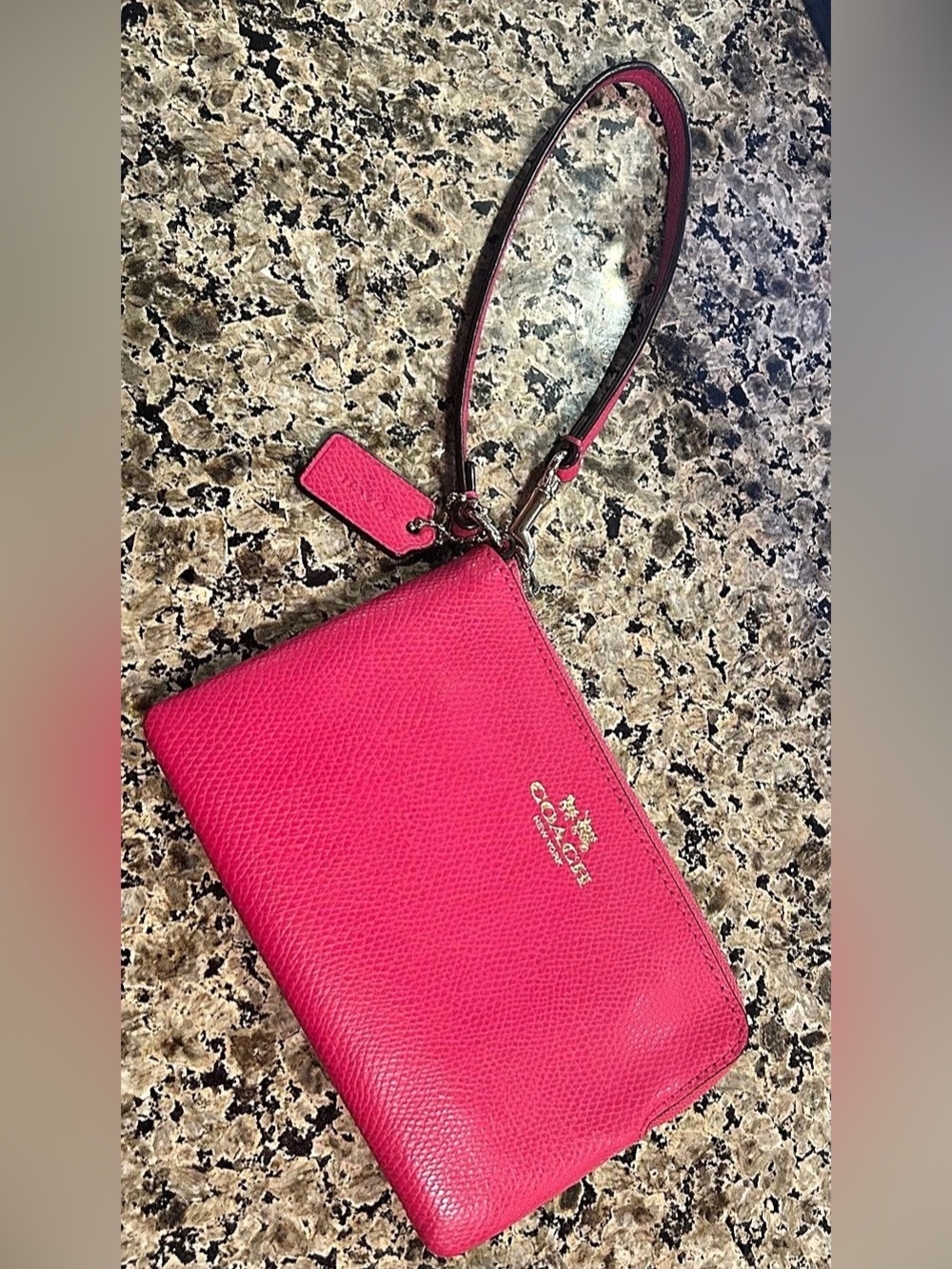 Coach Corner Zip Wristlet in Crossgrain Leather Pink